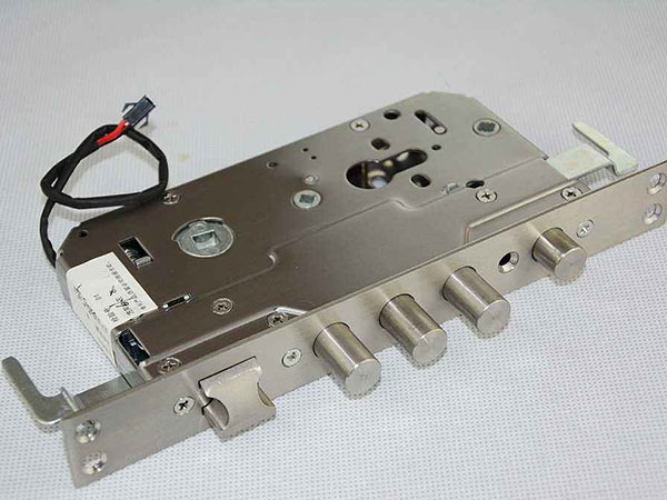 广东24小时上门开锁公司